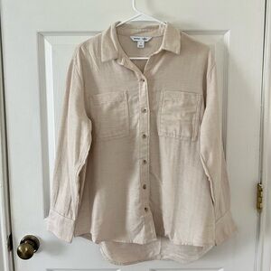 Old Navy’s The Boyfriend Shirt - Cream